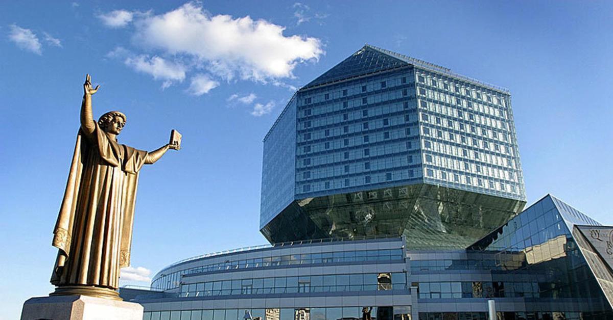 Premium Apartments Klimt On Picasso Boulevard Minsk Buitenkant foto
